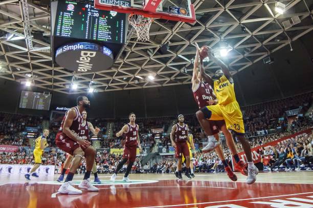 姆巴佩紧随 姆巴佩紧随