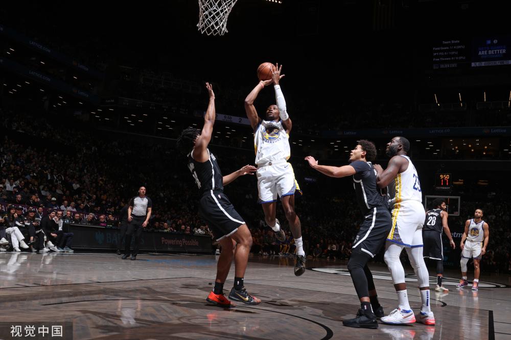 队背后强大 队背后强大