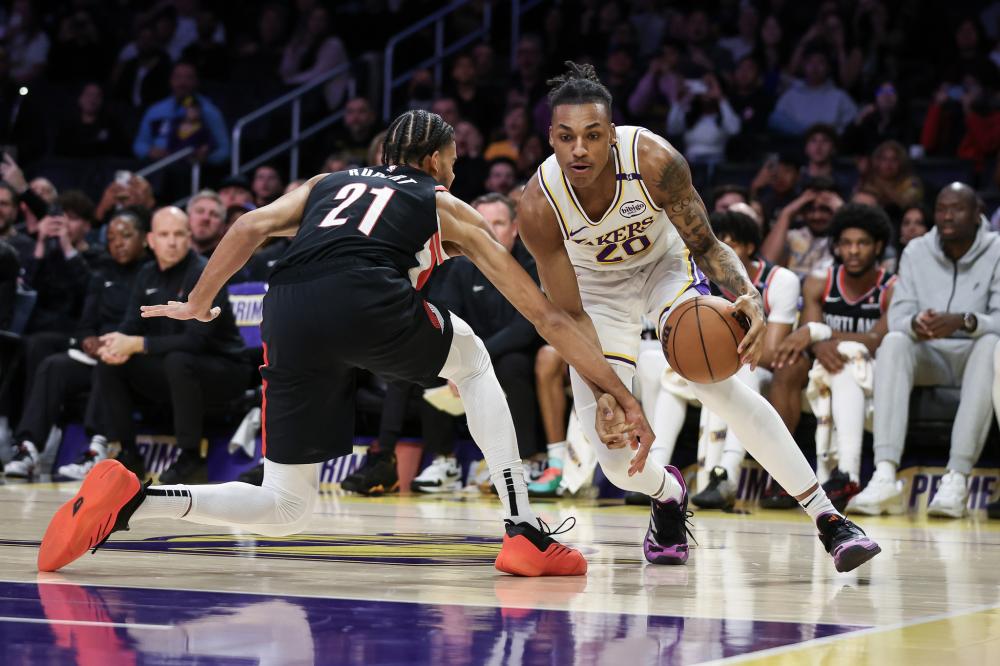 某支澳波足 某支澳波足